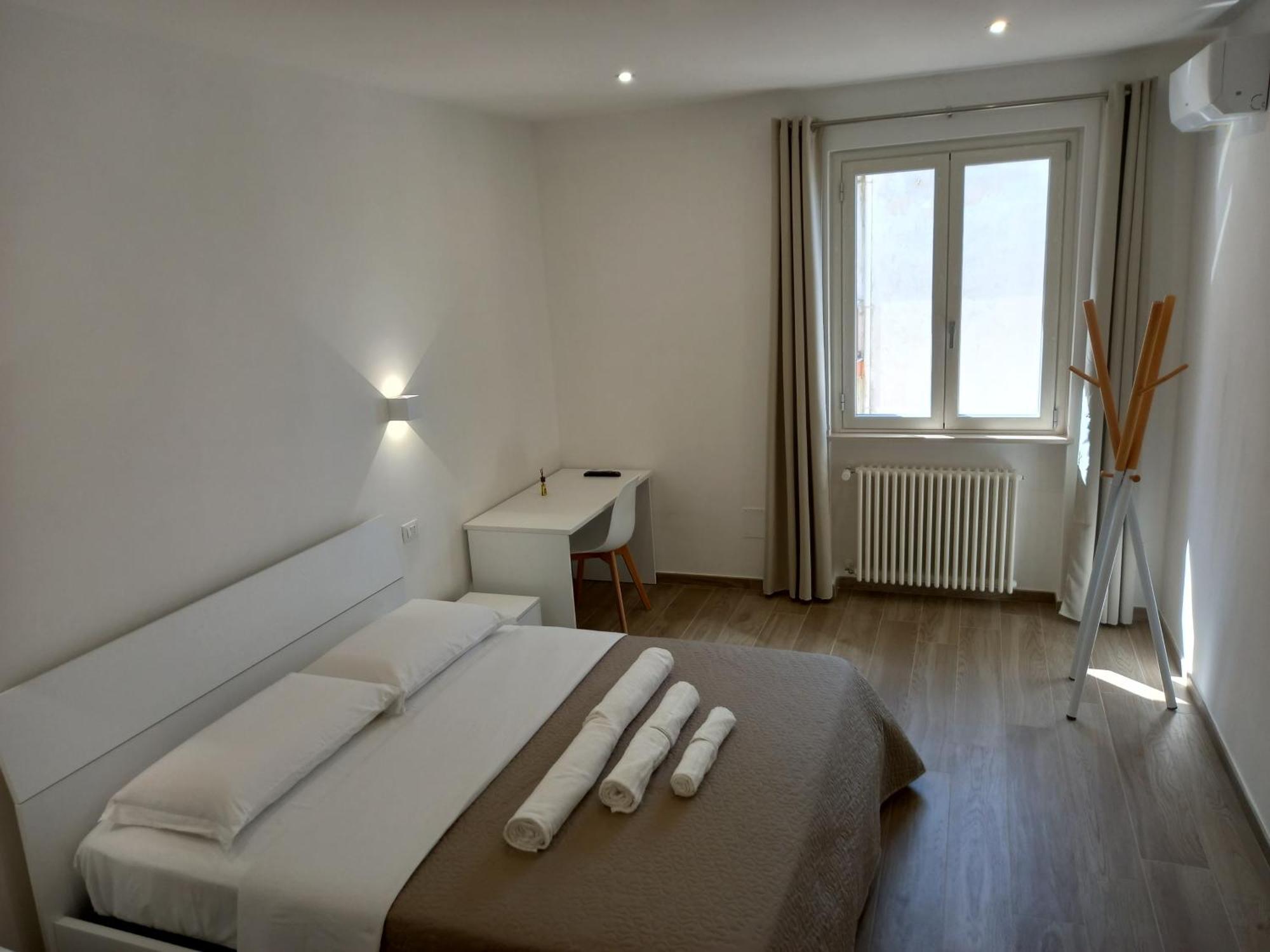 Amare Bed & Breakfast Rodi Garganico Habitación foto